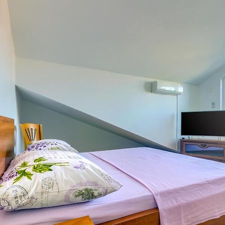Apartmani Vukicevic Vodice Exterior foto