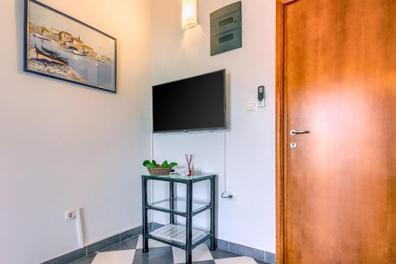 Apartmani Vukicevic Vodice Exterior foto