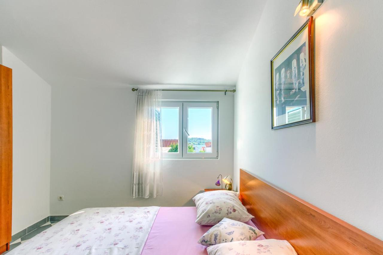 Apartmani Vukicevic Vodice Exterior foto