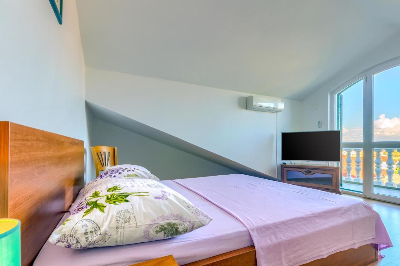 Apartmani Vukicevic Vodice Exterior foto