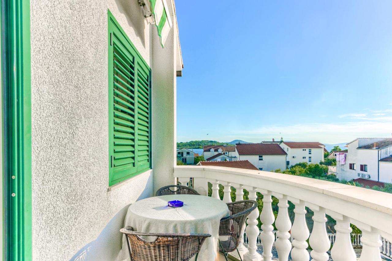 Apartmani Vukicevic Vodice Exterior foto
