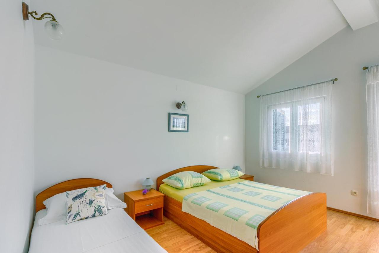 Apartmani Vukicevic Vodice Exterior foto