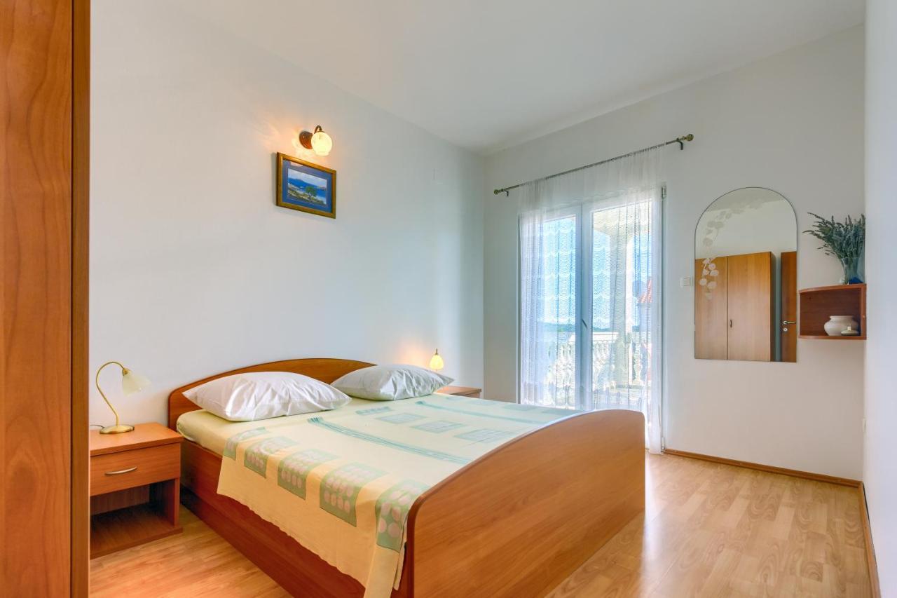 Apartmani Vukicevic Vodice Exterior foto