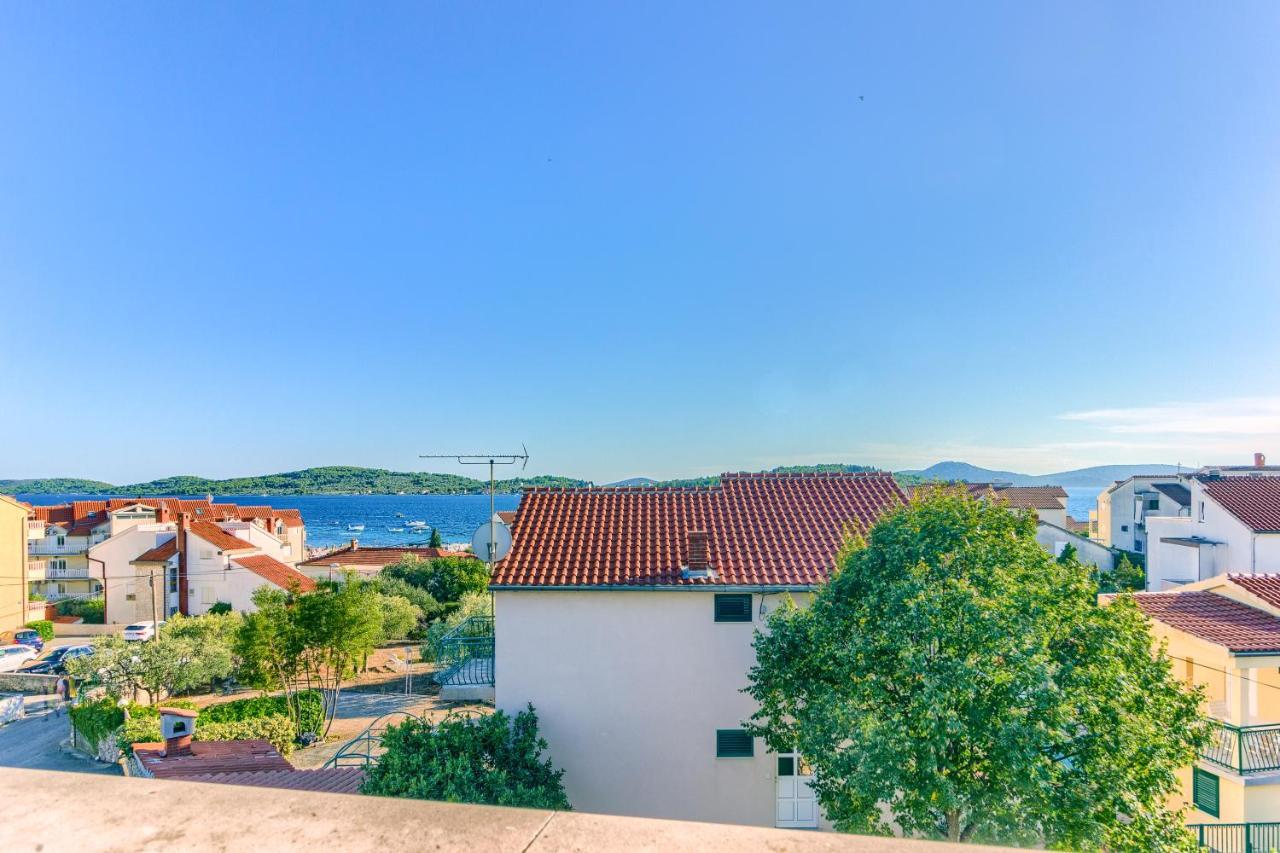 Apartmani Vukicevic Vodice Exterior foto