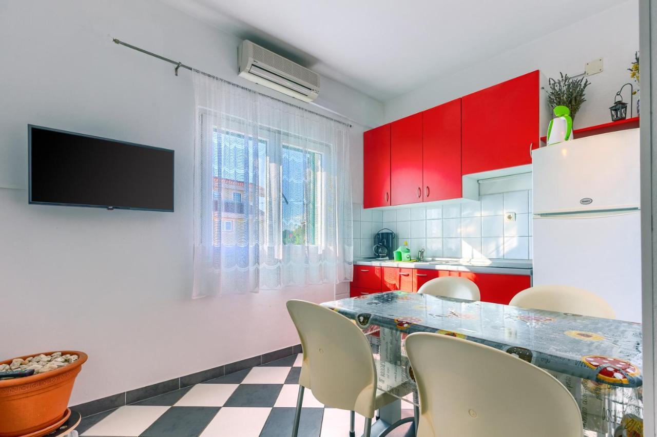 Apartmani Vukicevic Vodice Exterior foto