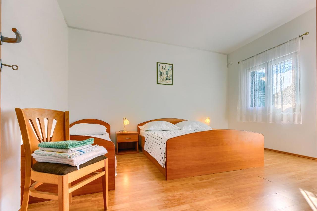Apartmani Vukicevic Vodice Exterior foto